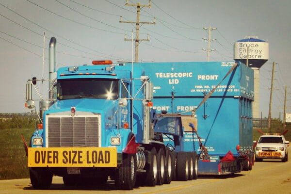 Oversize load truck