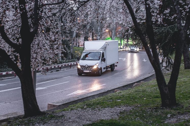 white box truck