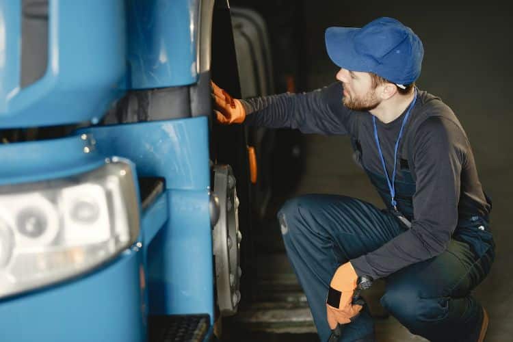 truck mechanic